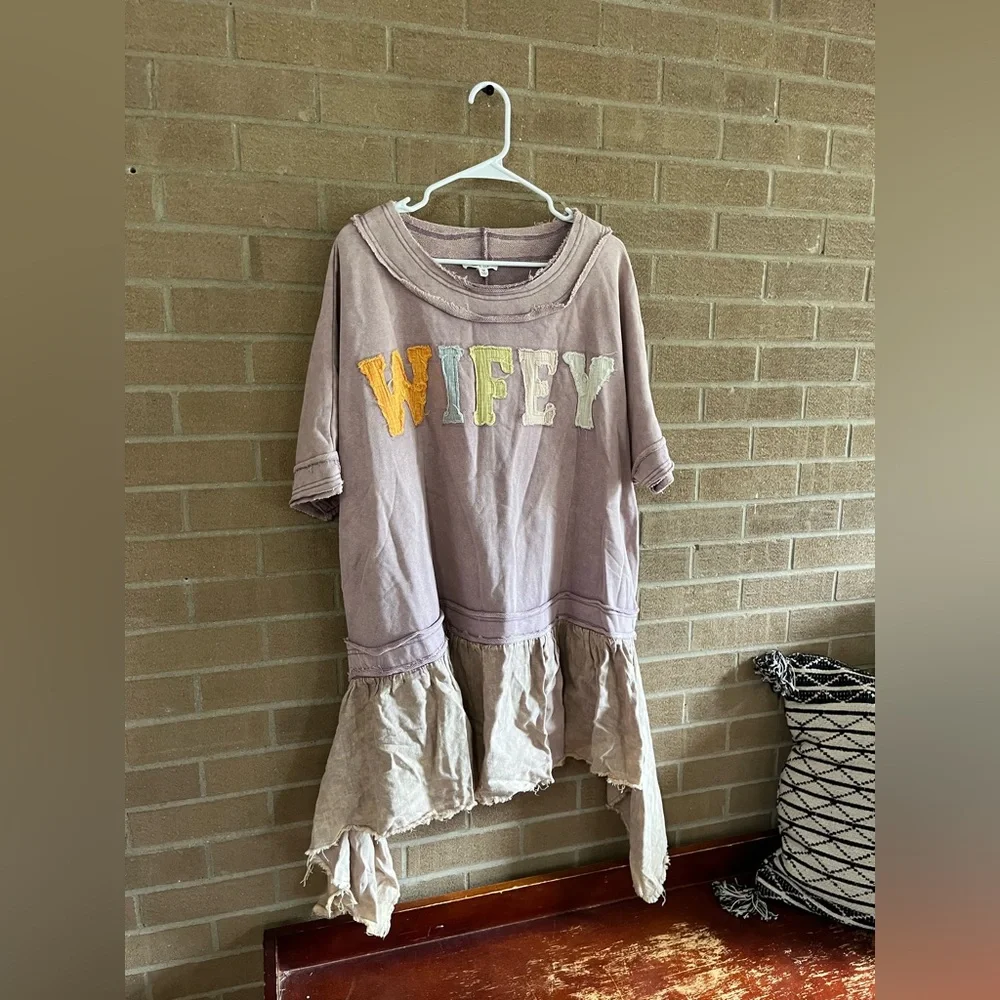 Oli & Hali Pink Tunic with WIFEY Graphic - Picture 3 of 6